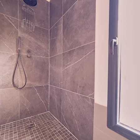 Villa Avec Jardin Et Piscine