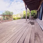 Avec Jardin Et Piscine *