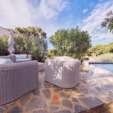 Avec Jardin Et Piscine Villa Calvi