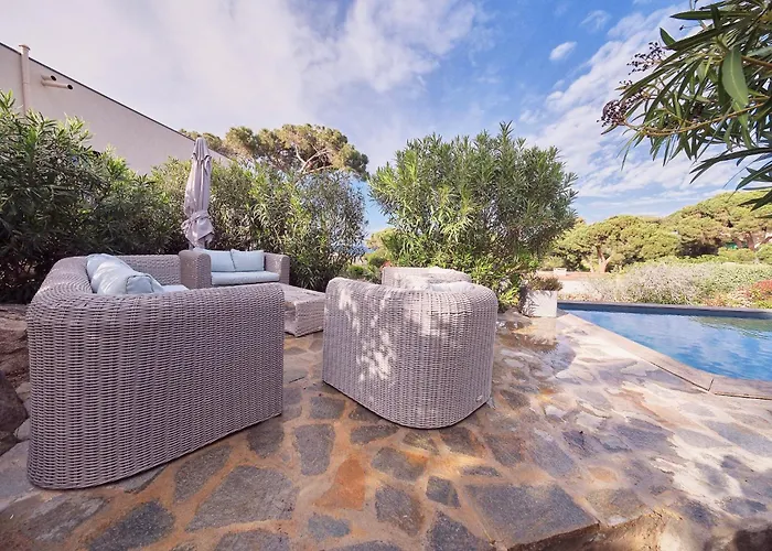 Avec Jardin Et Piscine Villa Calvi (Corsica)