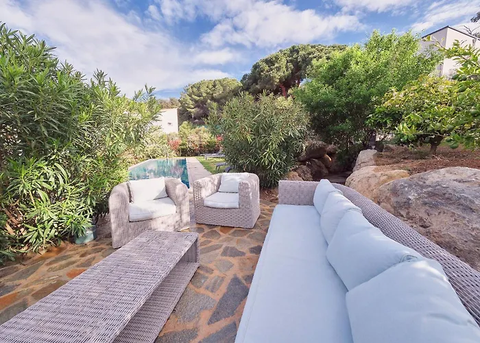 Avec Jardin Et Piscine Villa